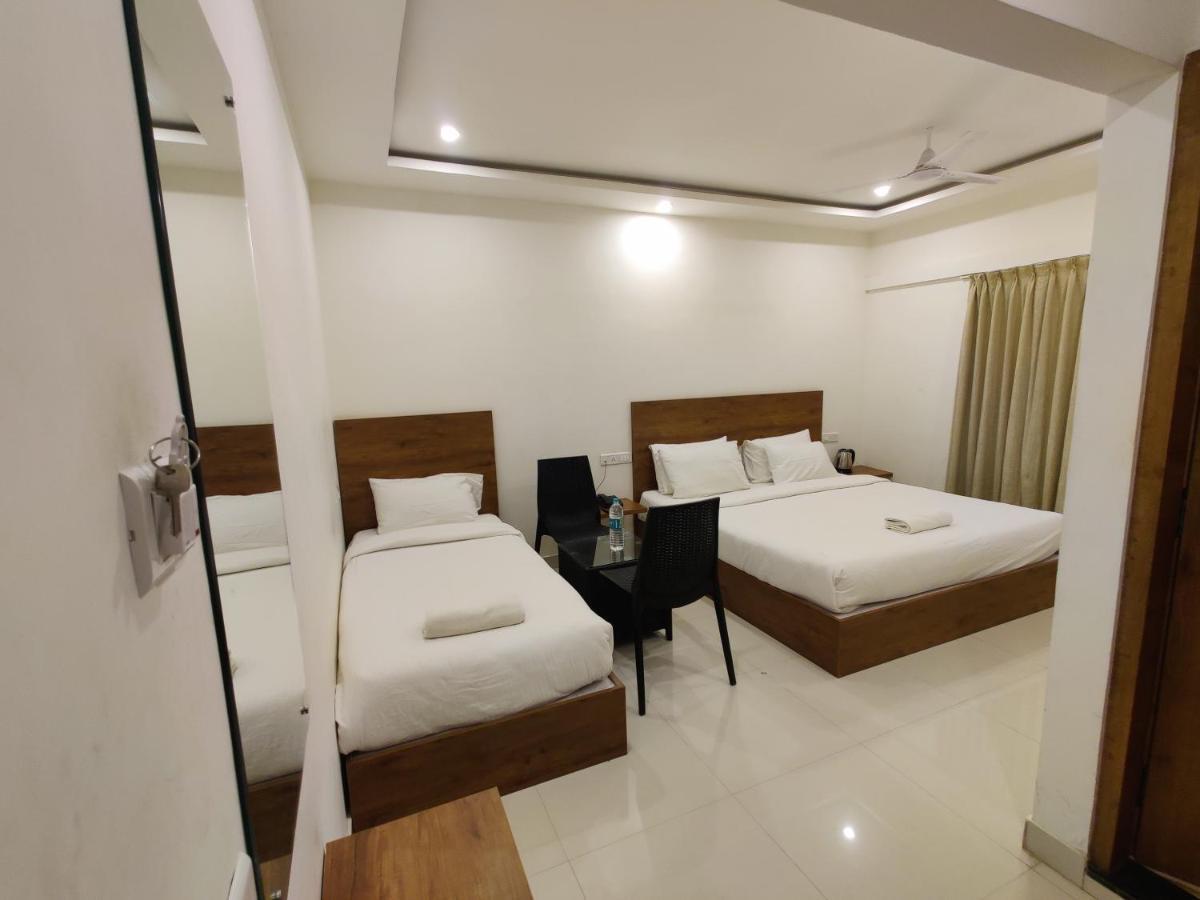 Hotel Airport City Dod Jala Kültér fotó