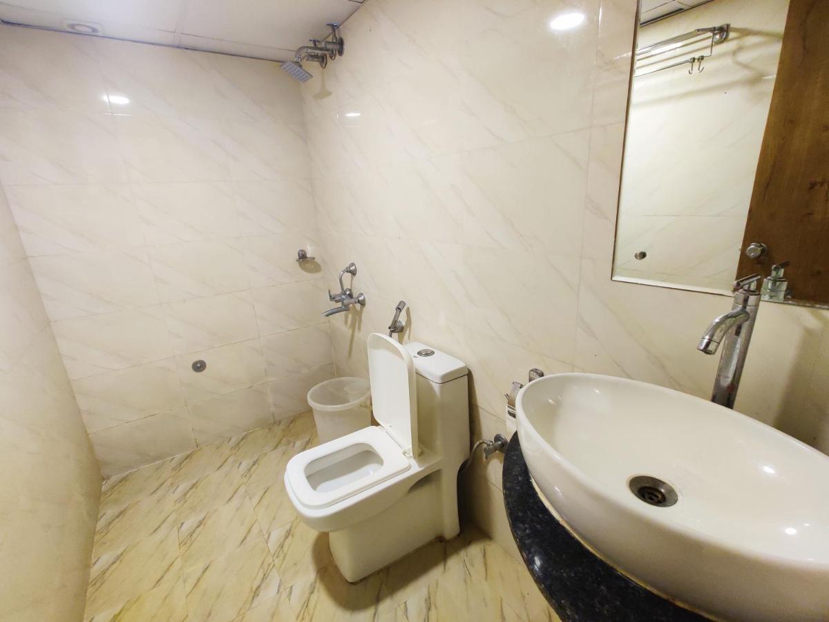 Hotel Airport City Dod Jala Kültér fotó
