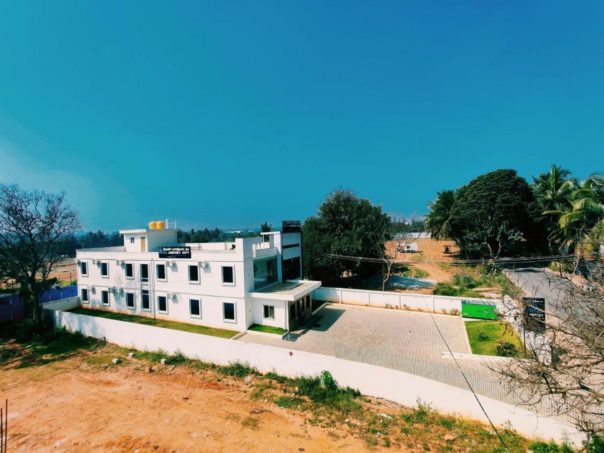 Hotel Airport City Dod Jala Kültér fotó