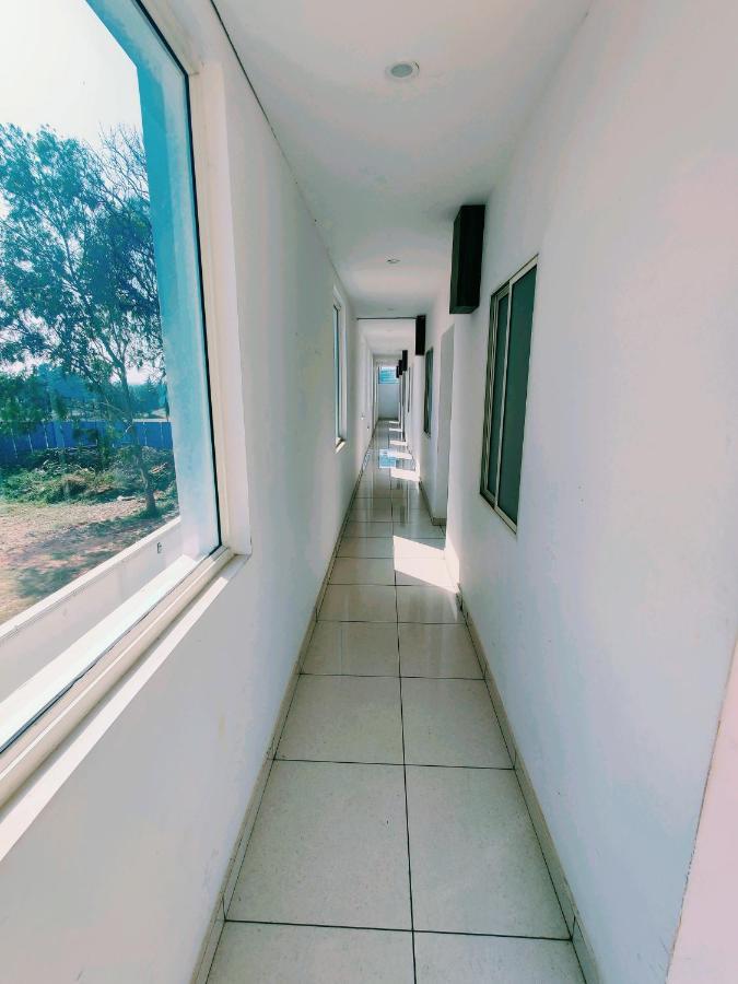 Hotel Airport City Dod Jala Kültér fotó