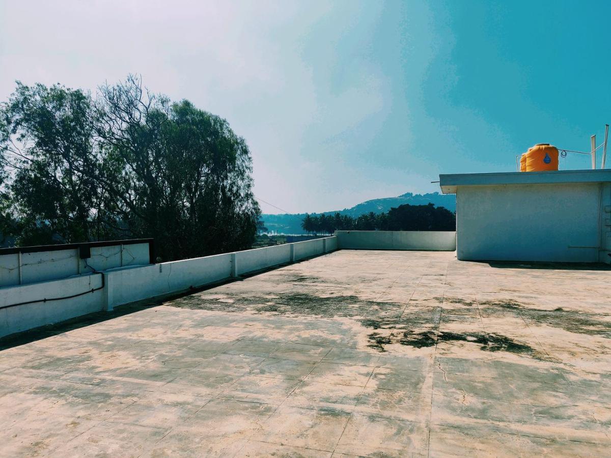 Hotel Airport City Dod Jala Kültér fotó