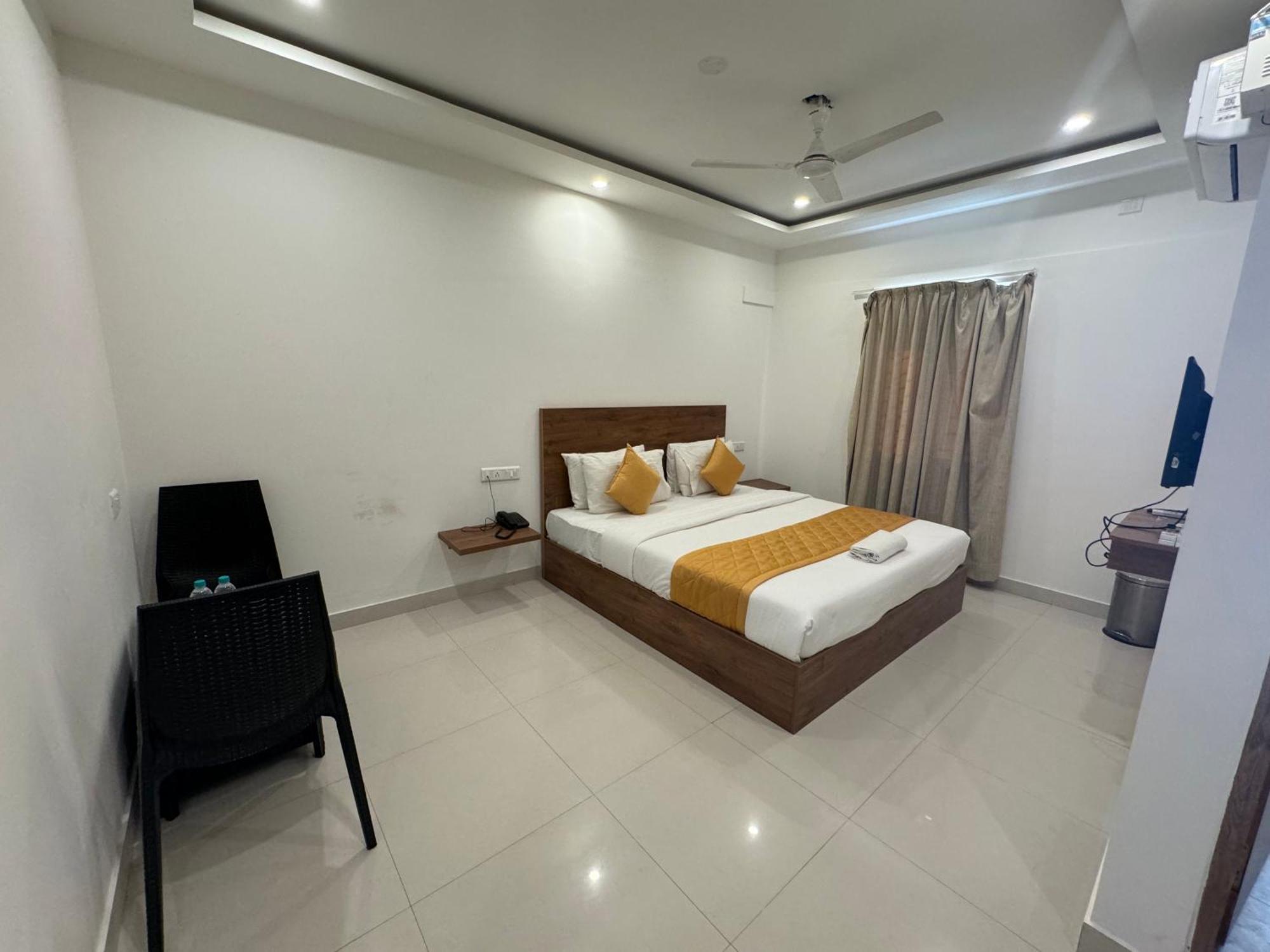 Hotel Airport City Dod Jala Kültér fotó